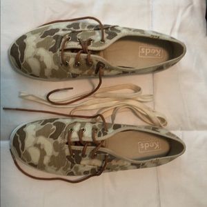 Camo Keds